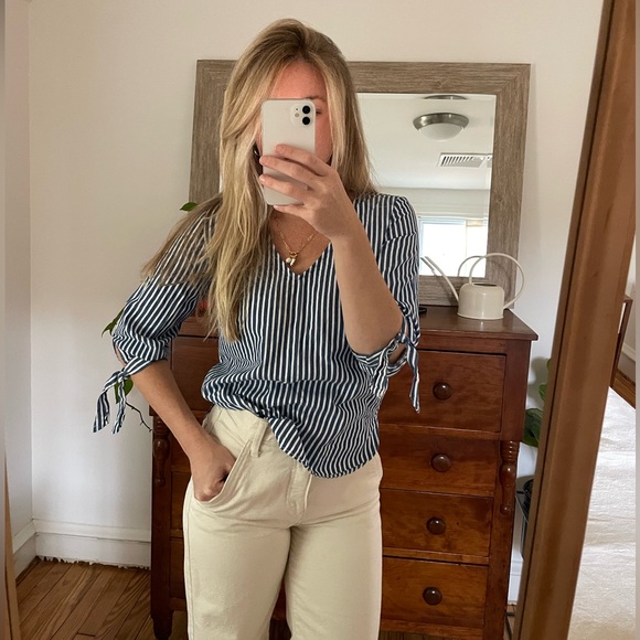 H&M Striped 3/4 length sleeve nautical top - Picture 6 of 6